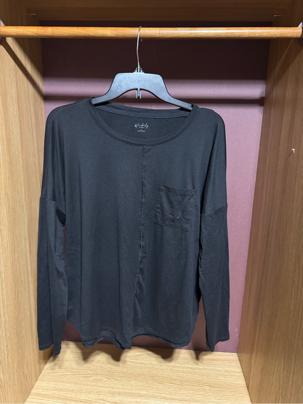 Wonderly Studio Black Relaxed Long Sleeve Top size Large